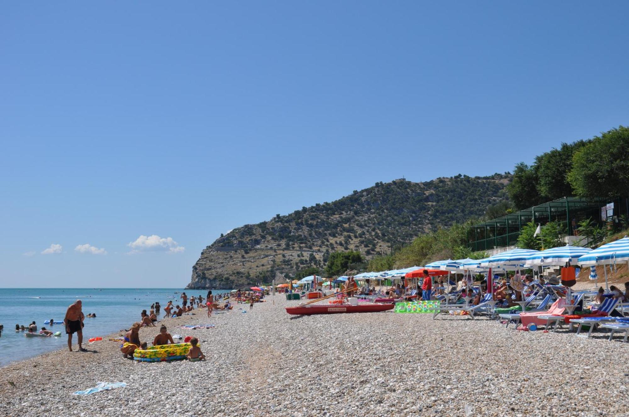 Mattinata Camping Exteriér fotografie